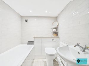 Lower Ground Bathroom- click for photo gallery